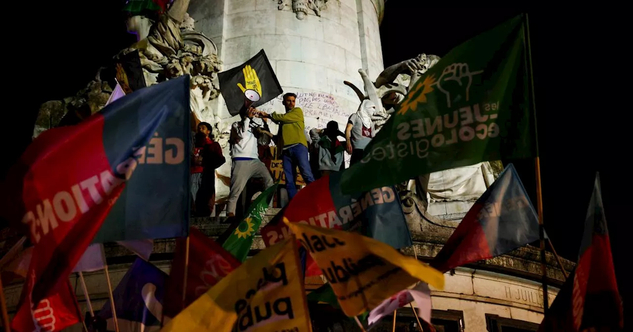 Européennes : plusieurs centaines de personnes réunies place de la République contre le RN