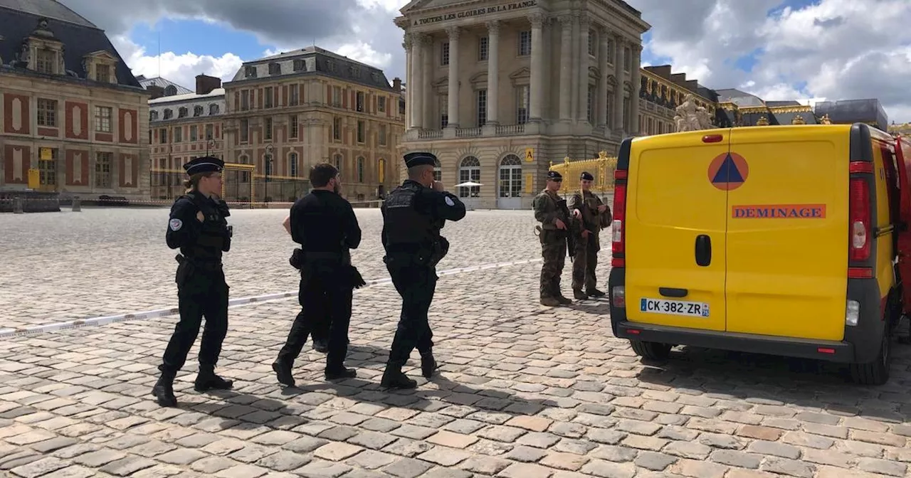 «Un simple frottement peut déclencher l’explosion» : immersion avec les démineurs à l’approche des Jeux olympiques