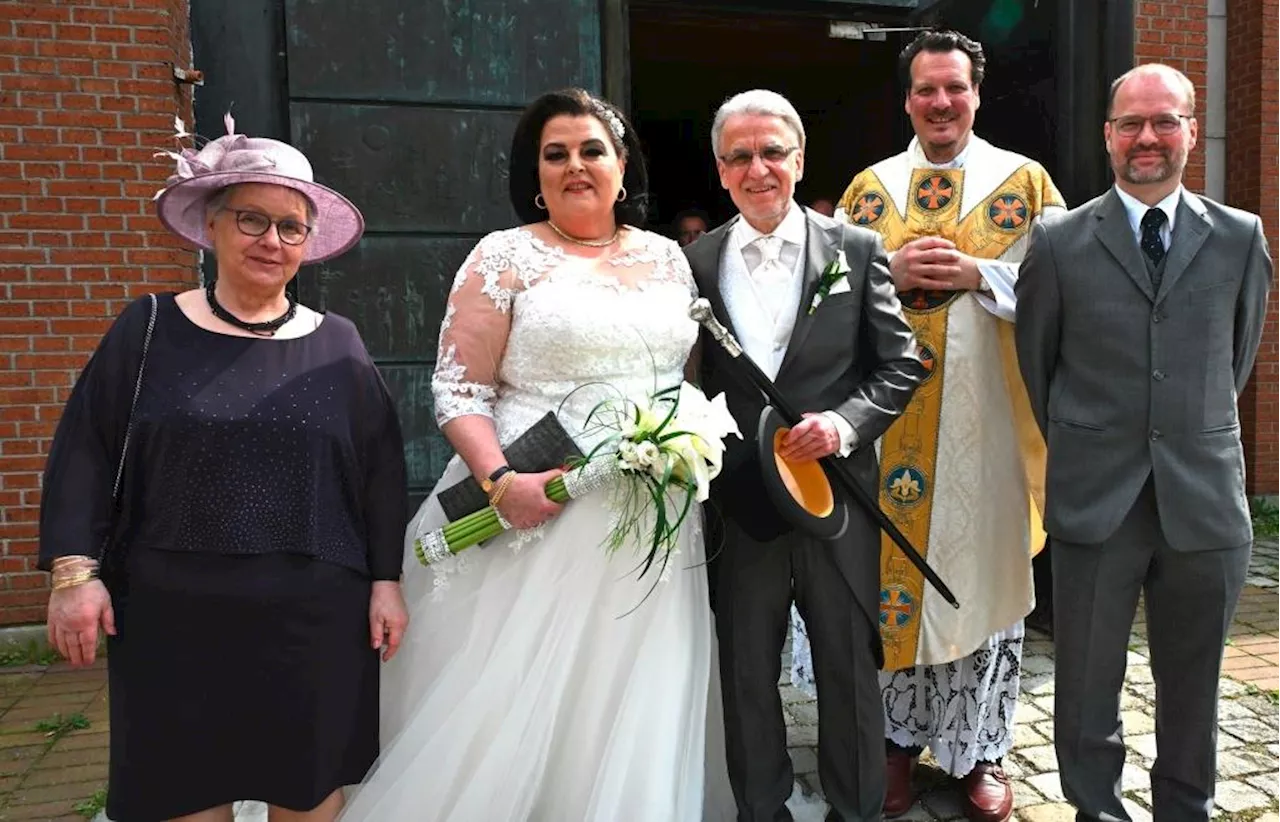 Eine besondere Hochzeit: Vater der Neumarkter Braut hatte die Kirche gebaut