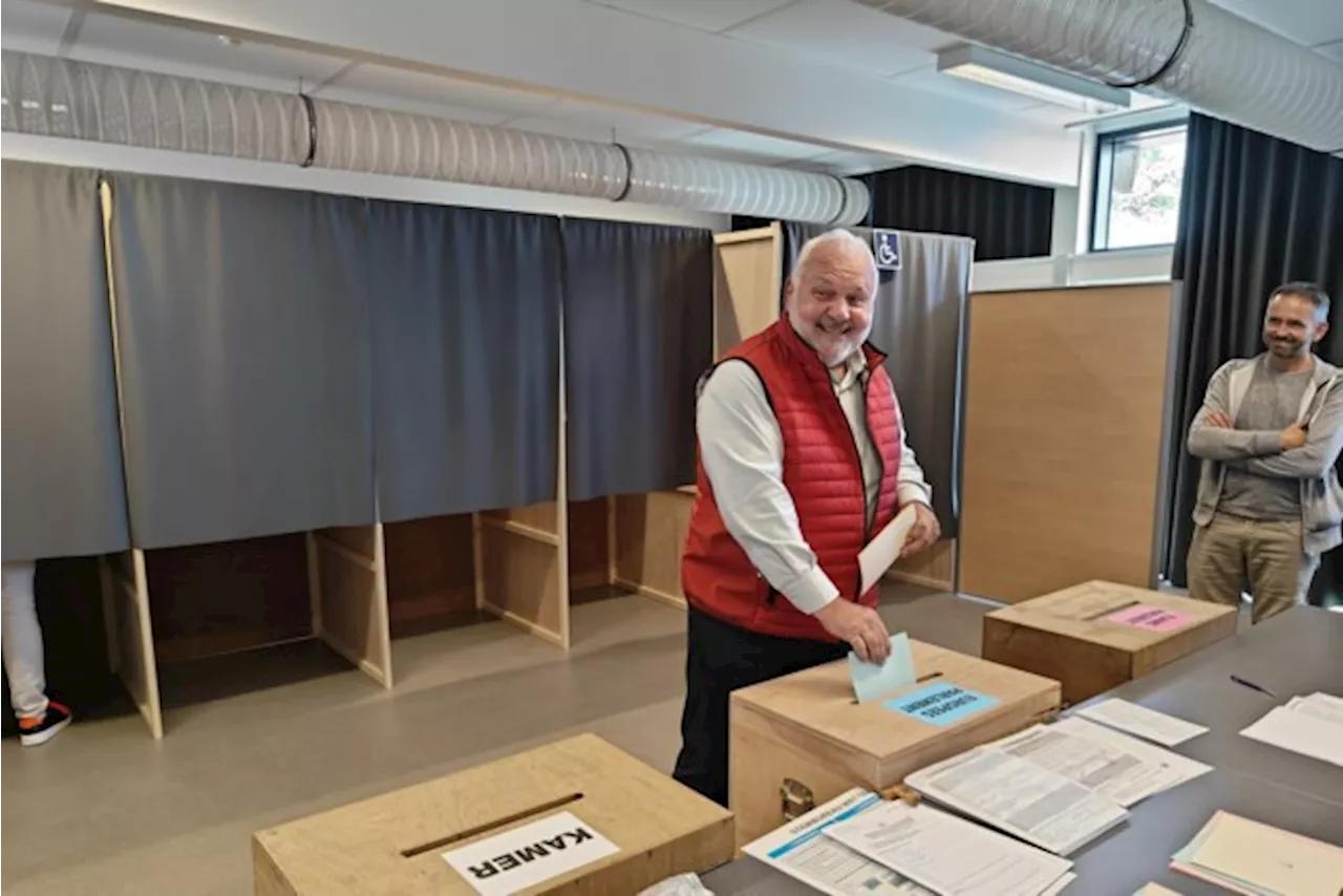 Jean-Marie Dedecker stemt in Middelkerke: “Ik voorspel een gitzwarte zondag”