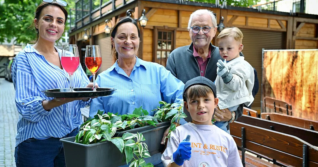 Biergarten auf Bielefelder Altstadt-Platz öffnet wieder