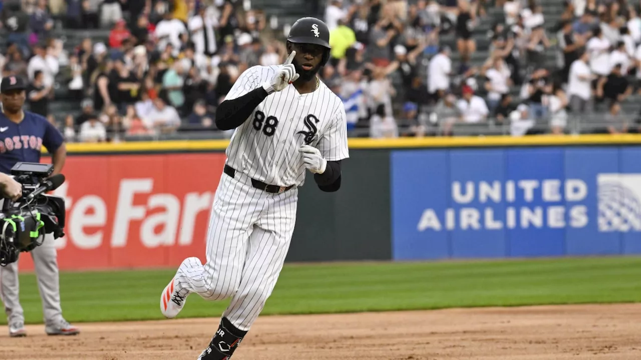 Chicago White Sox Set High Asking Price in Luis Robert Jr. Trade Talks