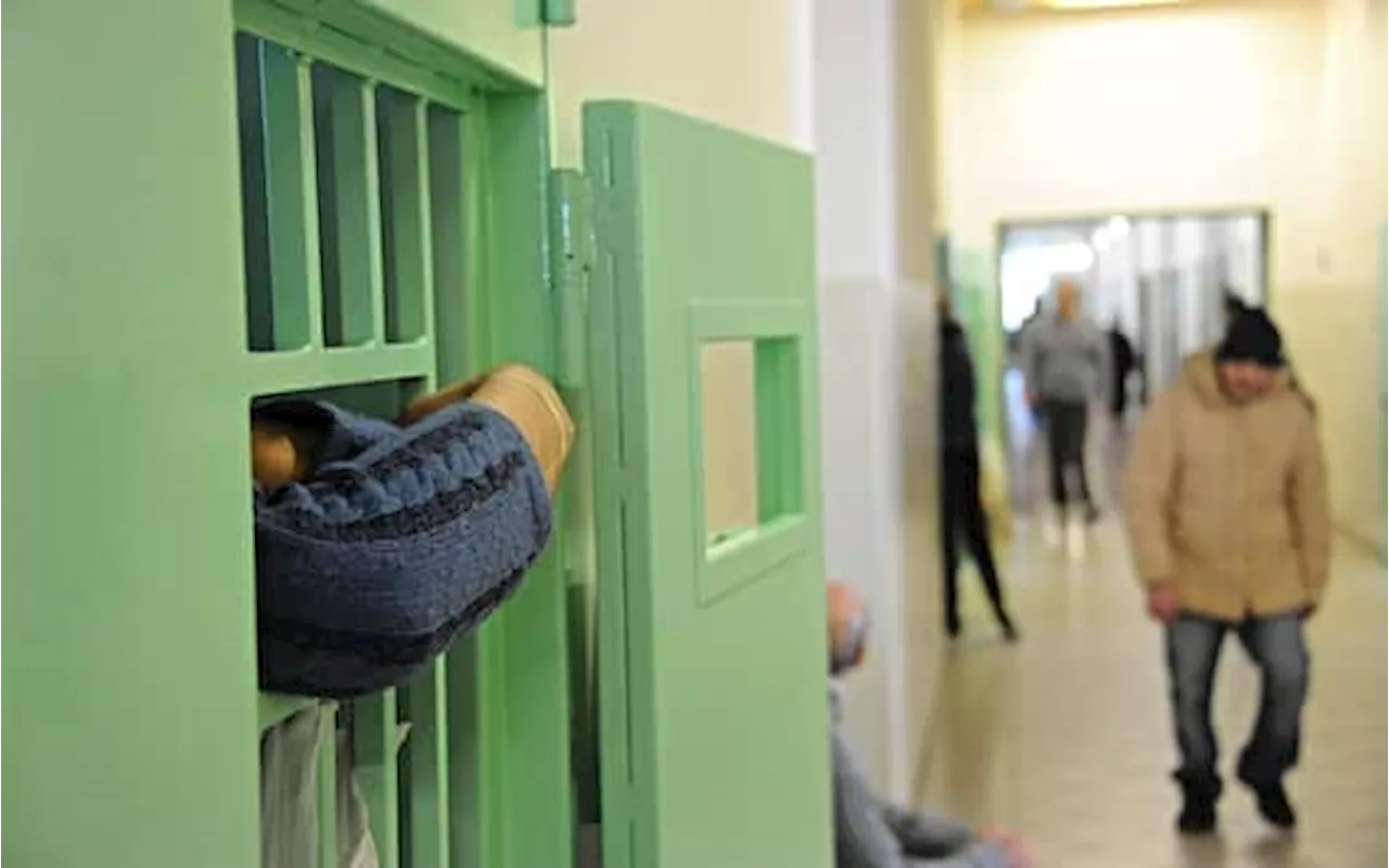 Roma, rogo per protesta nel carcere minorile di Casal del Marmo: 3 ricoverati