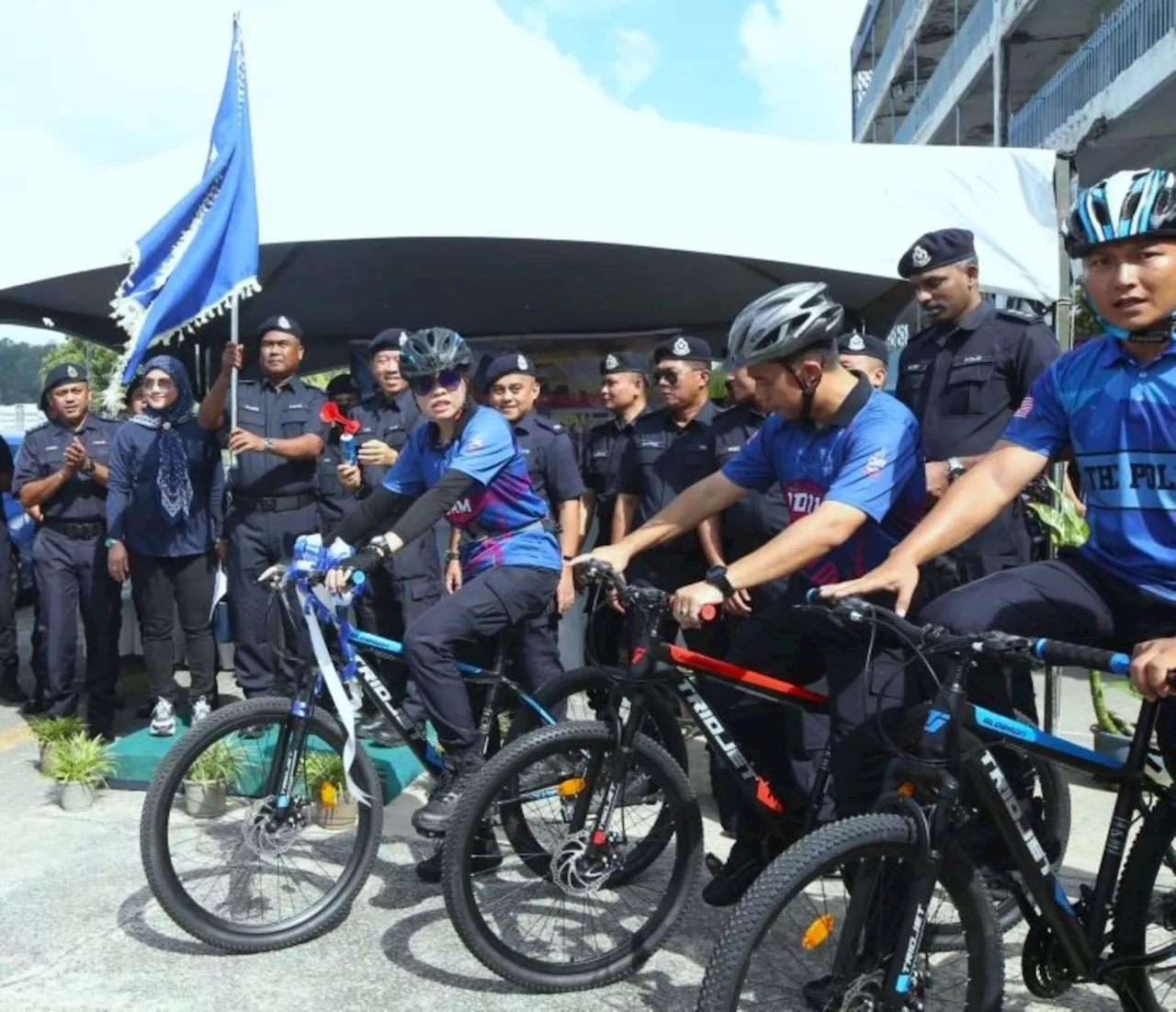 KK cops to patrol three zones on bicycles