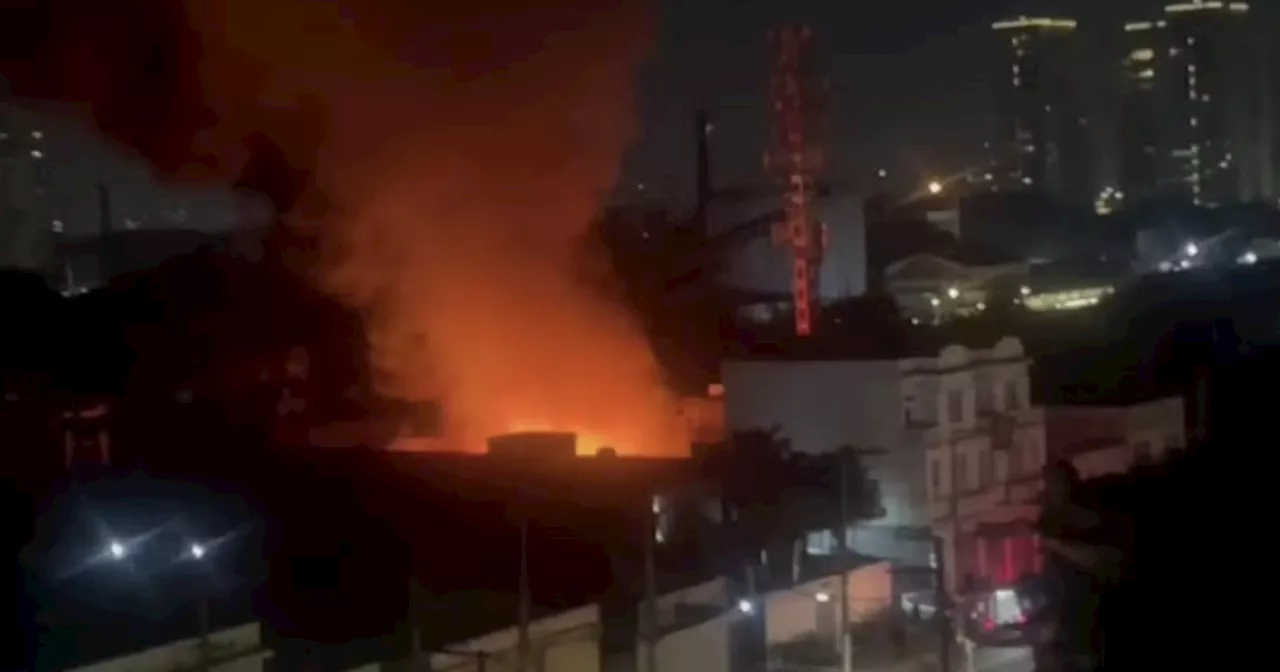 Balão cai em galpão na zona leste de SP e causa incêndio; não houve feridos