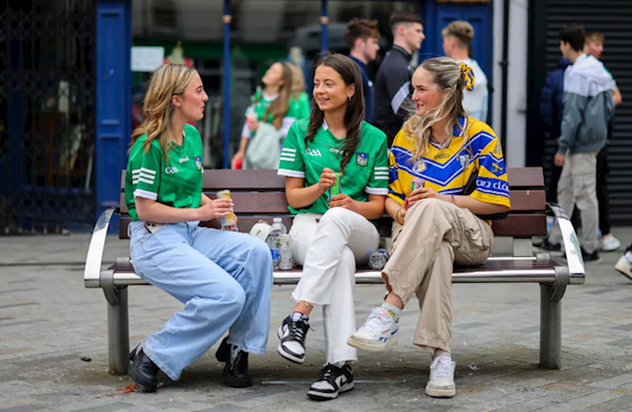 LIVE: Limerick v Clare, Munster senior hurling final