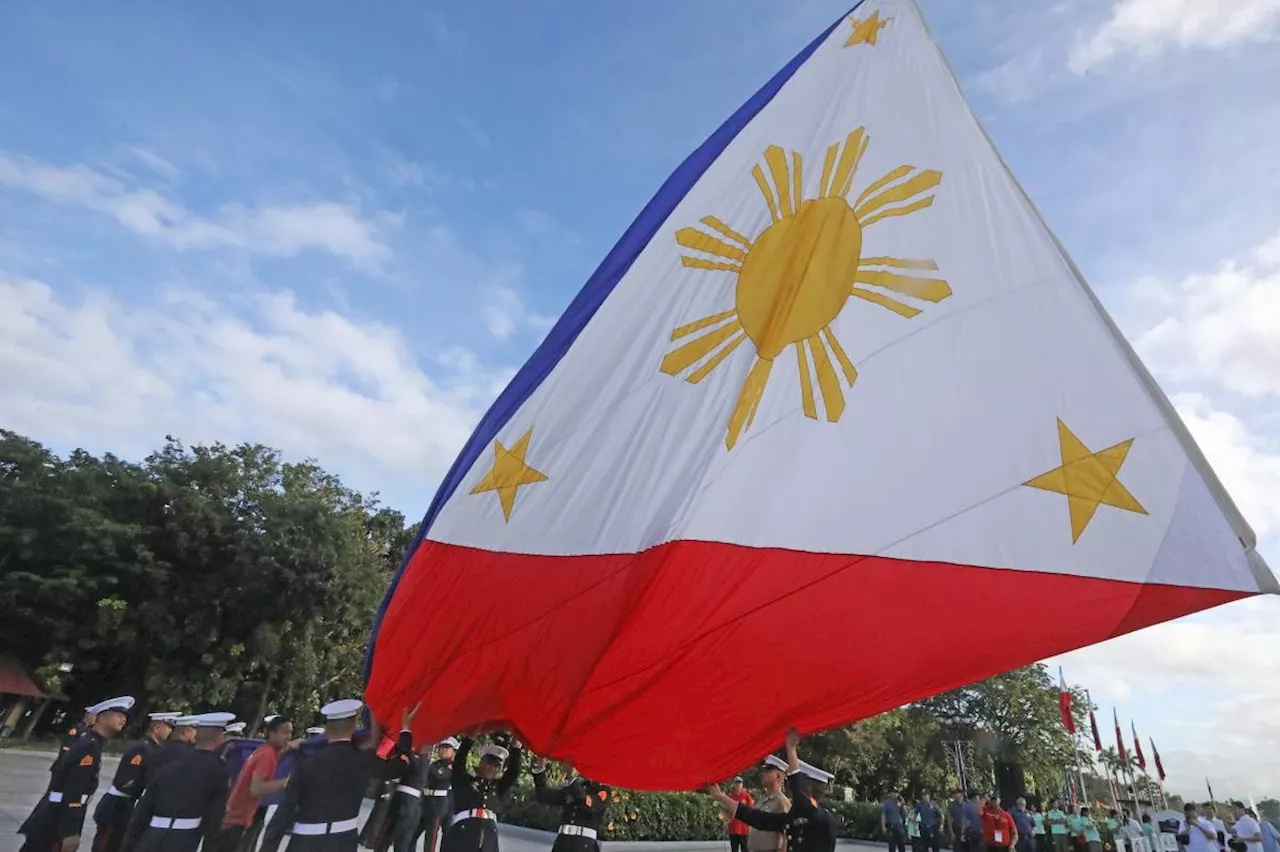 Recite Bagong Pilipinas pledge during flag ceremonies, govt agencies told