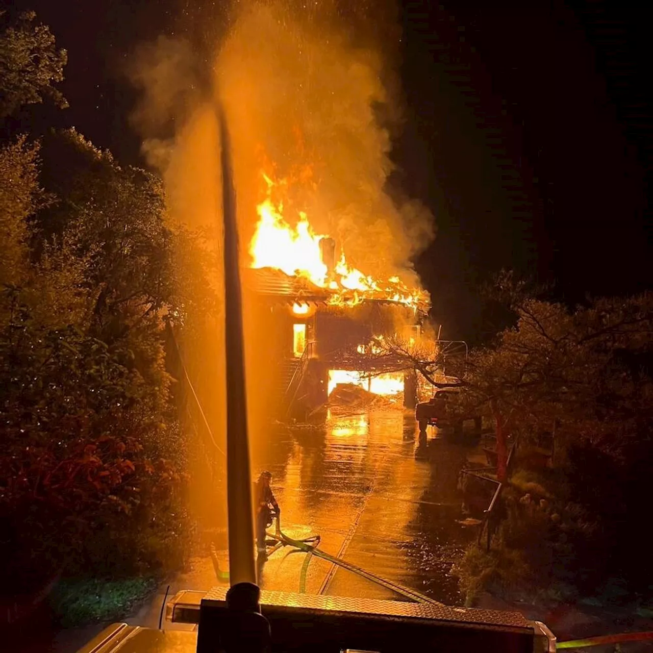 Early-morning fire in North Saanich destroys house, occupants escape