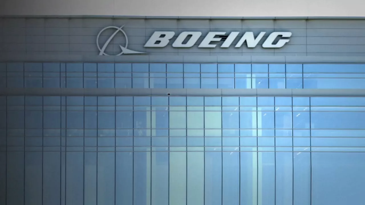 US wants Boeing to plead guilty to fraud over fatal crashes, lawyers say