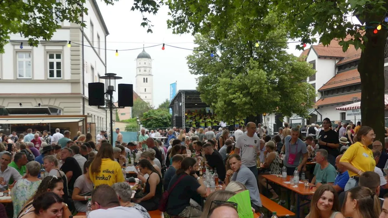 Illertissen feiert Weinfest bei bester Stimmung