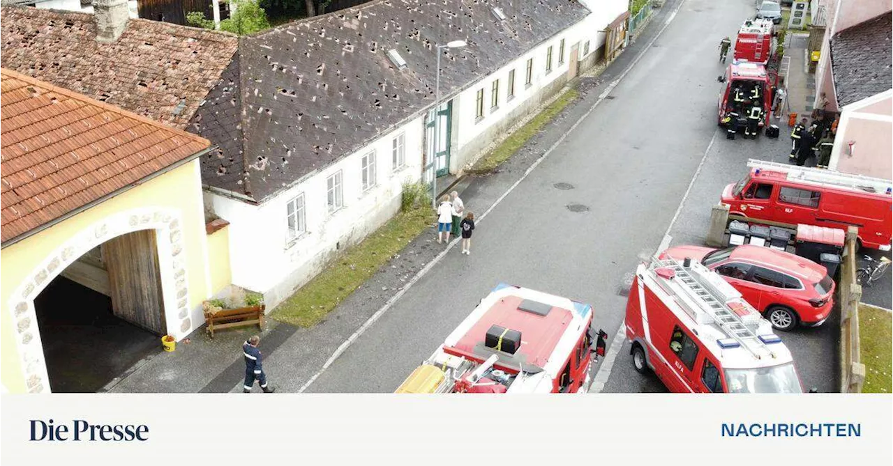 Aufräumarbeiten nach Hagelunwetter im nördlichen Waldviertel