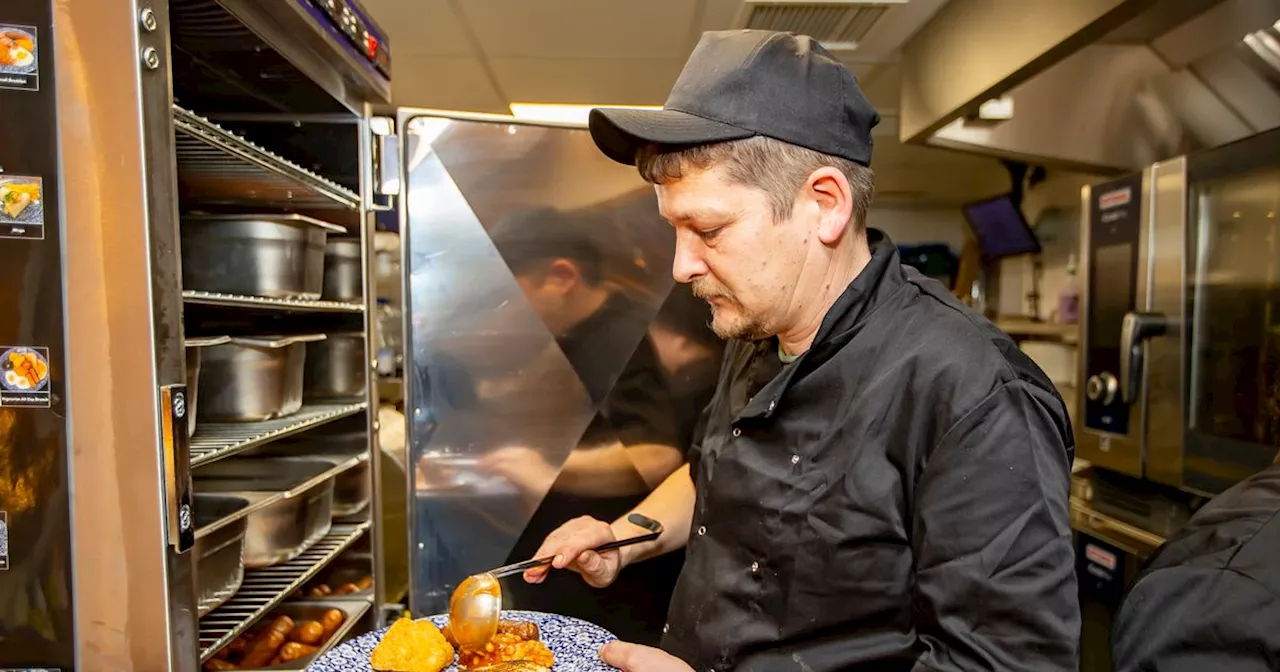 Wetherspoon finally explain why some people are given a red plate