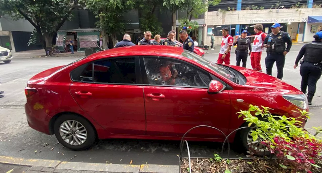 Balean a conductor en la colonia Anzures mientras esperaba la luz verde