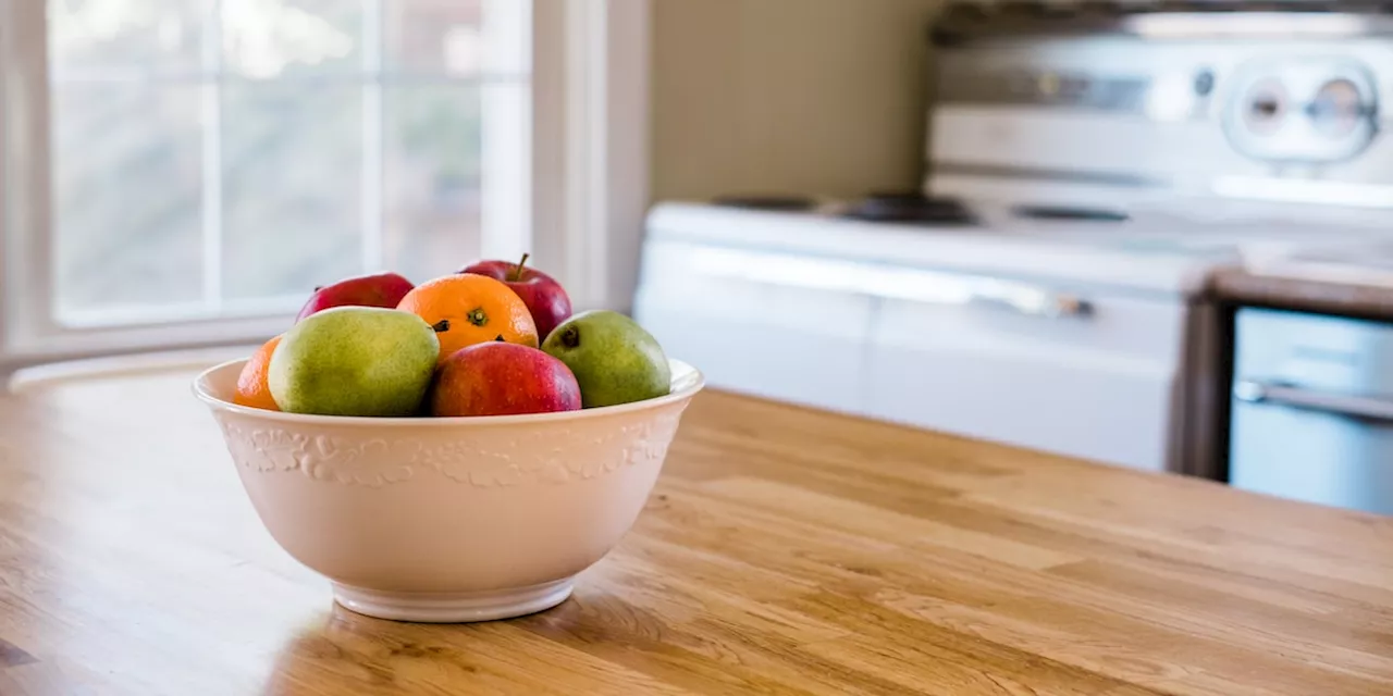 Experte verrät simplen Trick: So beseitigen Sie Fruchtfliegen in wenigen Minuten