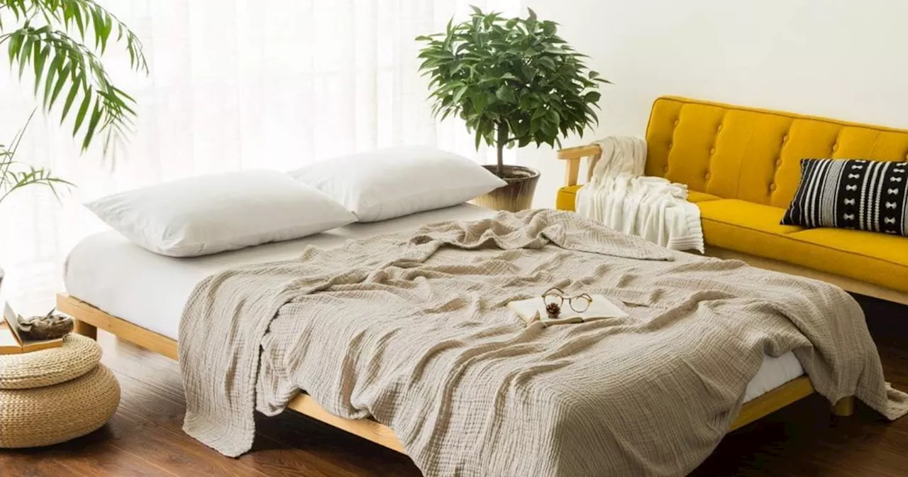 Lightweight Blankets From Amazon That Look Fresh Out Of An Interior Design Catalog