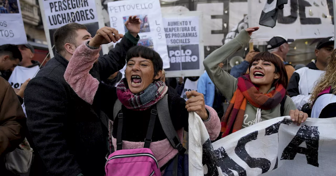 Se anche i benestanti piangono e protestano