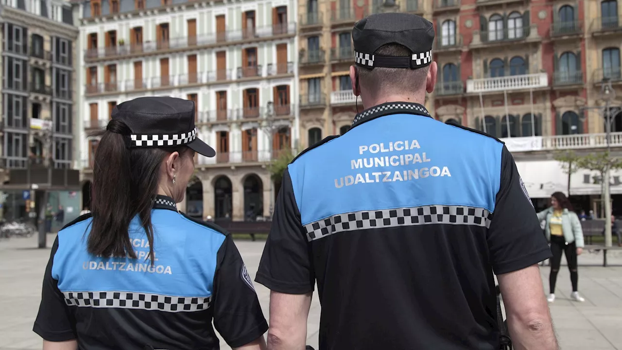 Dos policías municipales de Pamplona reaniman a un bebé de 5 días