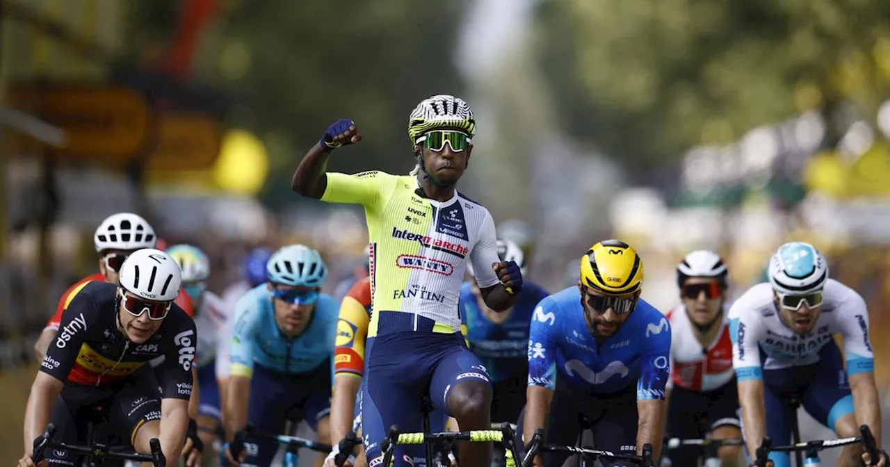 Tour de France : Girmay remporte le sprint à Turin, Carapaz prend le maillot jaune à Pogacar