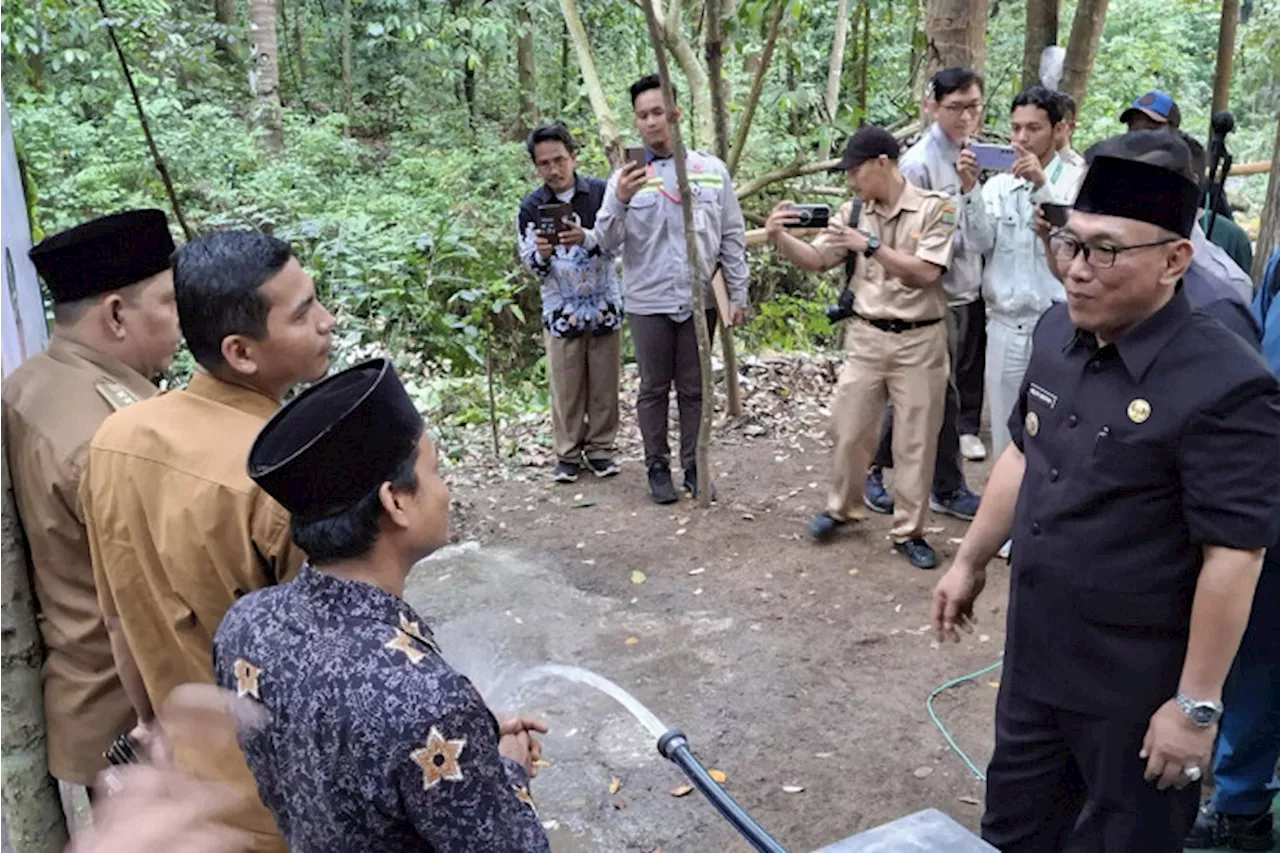 Resmikan Sumber Air Bersih ke-9, Helldy Harap Bisa Bantu Masyarakat Gerem