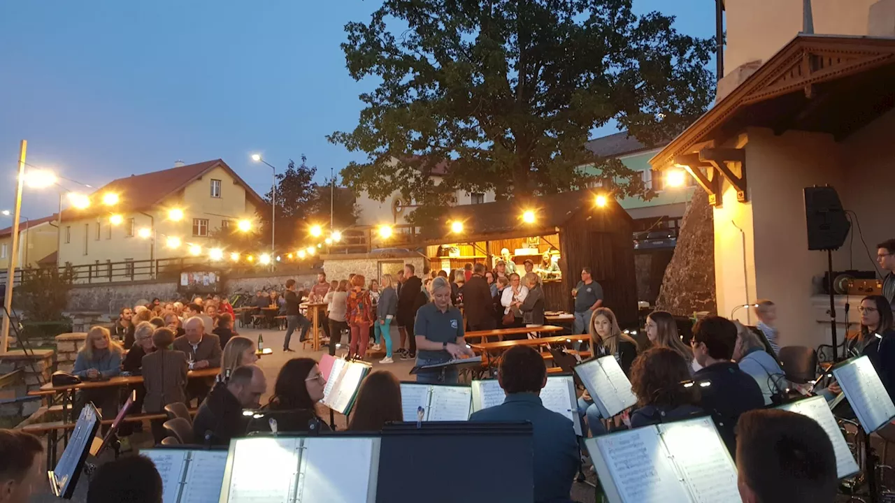 Musik und Spritzer: Erfolgreiche Kombi der Ortsmusik Eichenbrunn