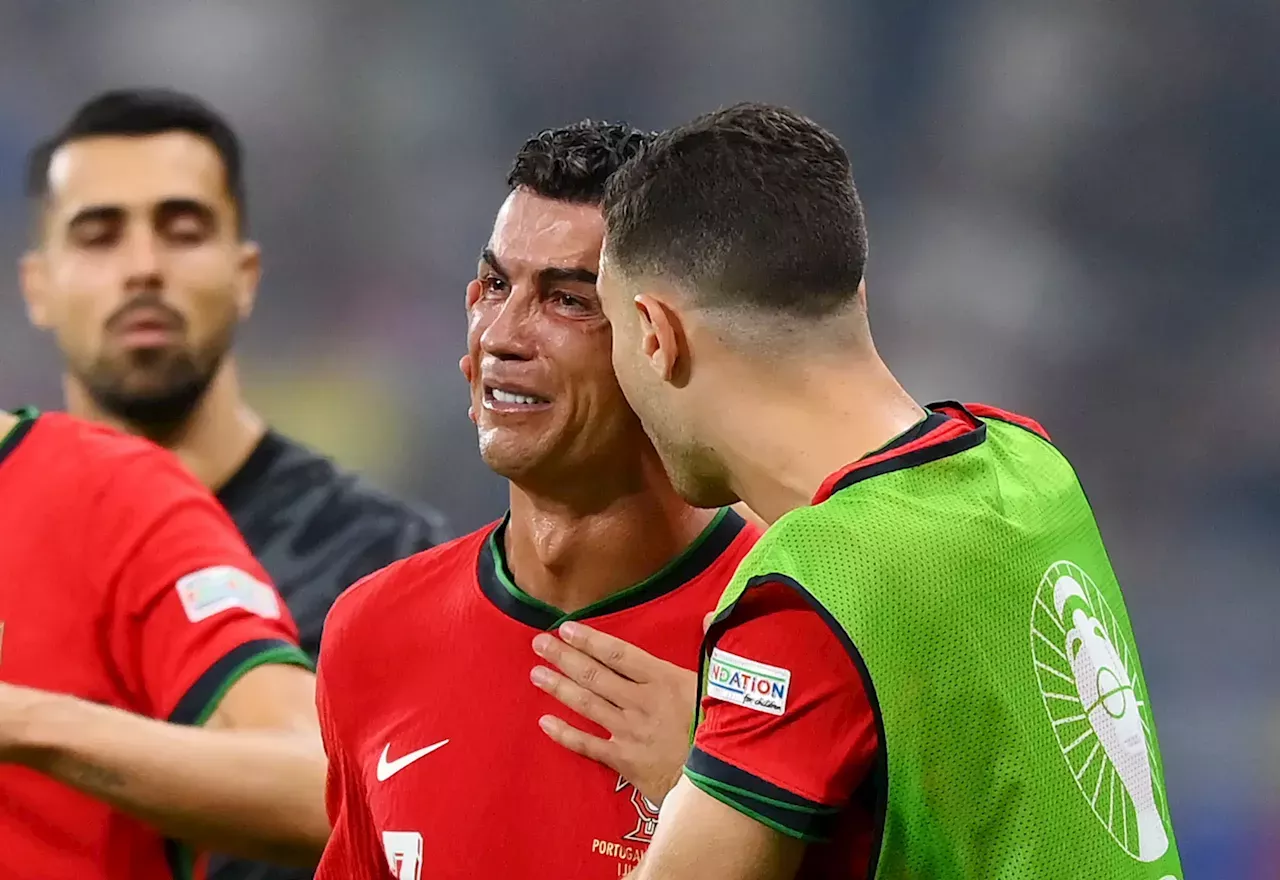 Cristiano Ronaldo Em Lágrimas Após Falhar Penálti Decisivo Para ...