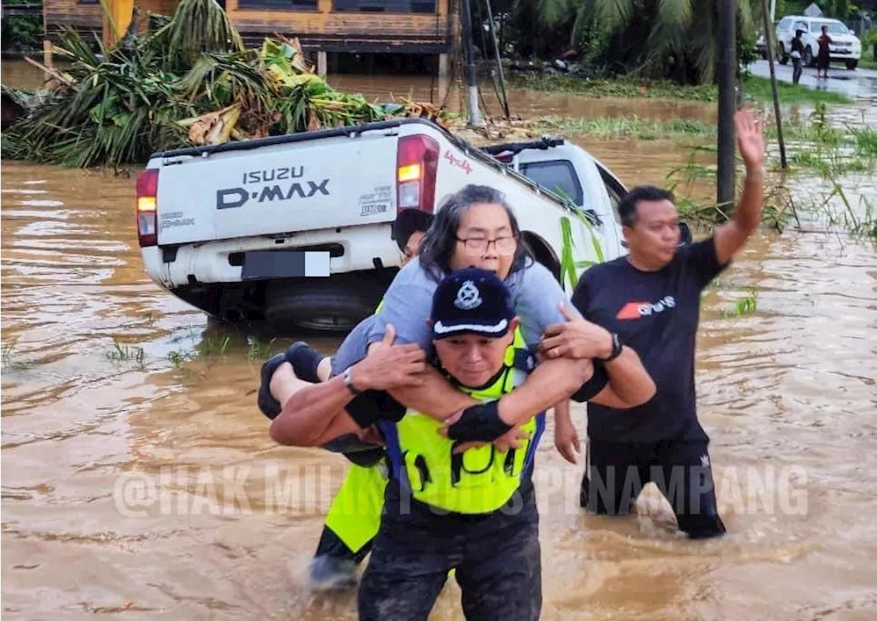 Penampang OCPD is knight in shining armour for elderly flood victims