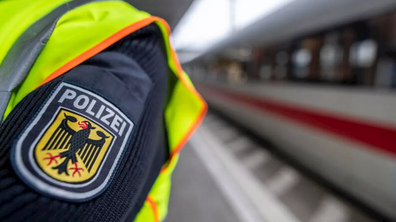 Mutmaßlicher Messerangreifer: Bundespolizei erschießt Mann in Bayern