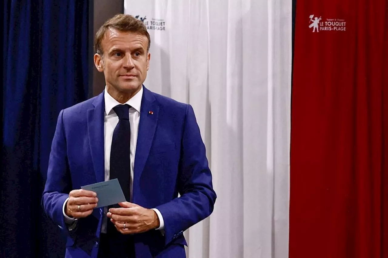 Macron aims to stop far right in vote runoff