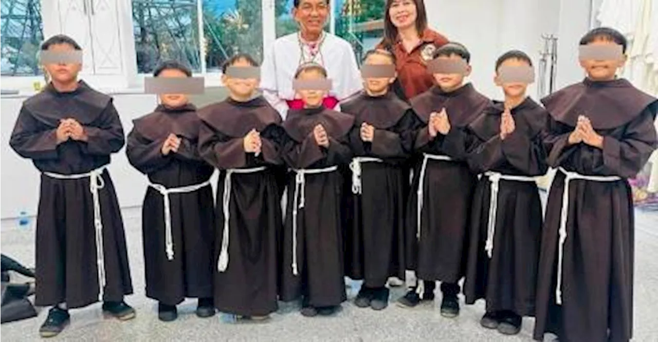 Altar boys in Thai church spotted with ‘Friar Tuck’ hairstyle