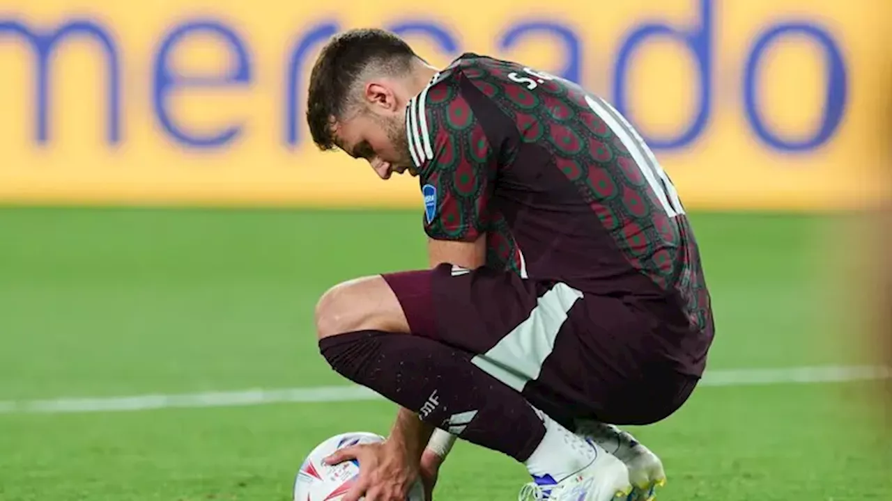 Santi Giménez agradece a la afición mexicana tras eliminación de Copa América