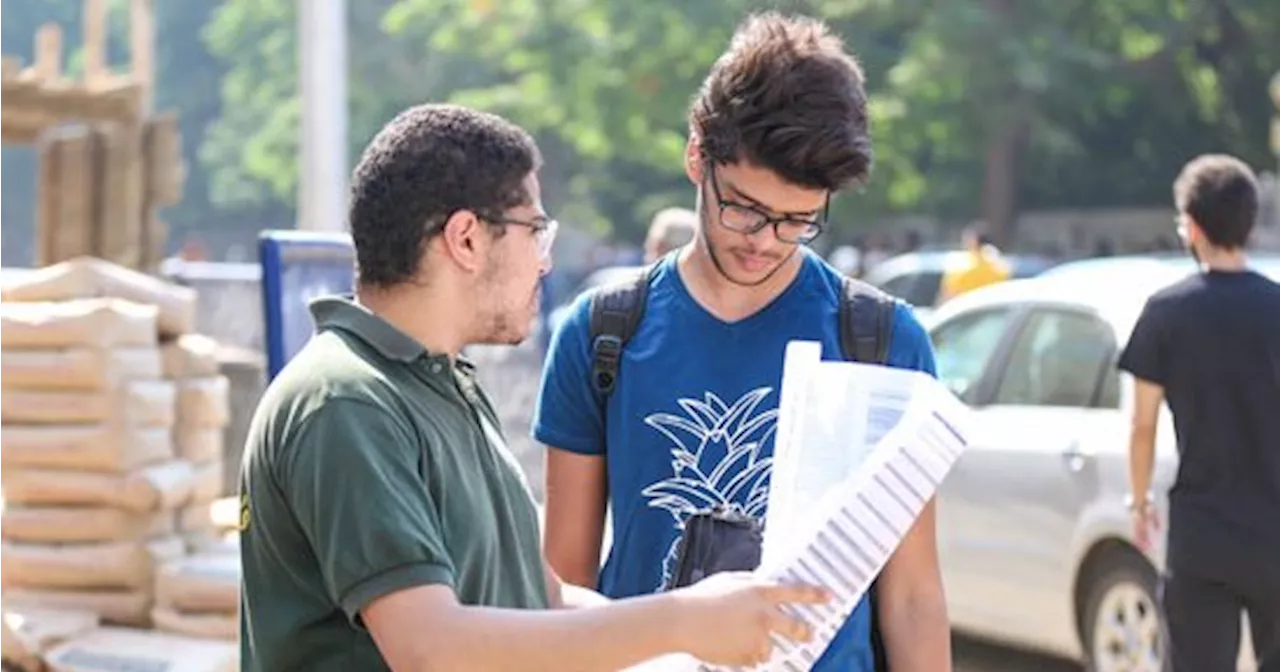 طلاب الثانوية العامة يؤدون غدا امتحان اللغة الأجنبية الأولى