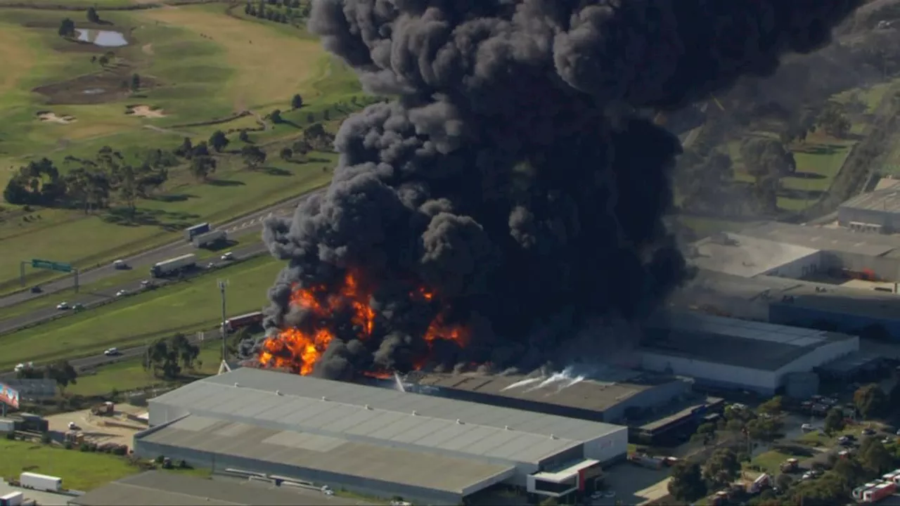 Battle to extinguish raging chemical factory inferno continues in Derrimut, Melbourne as water warning issued by EPA