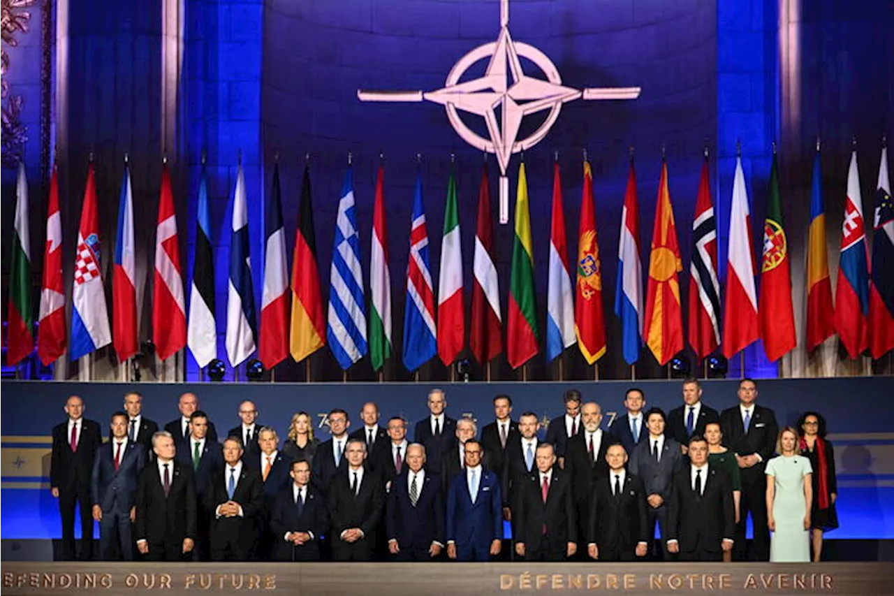 La Nato annuncia lo scudo anti Putin, appello alla Cina: 'Fermi il sostegno alla Russia contro Ucraina'