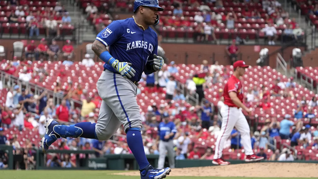 Salvador Perez leads Royals to 6-4 victory over Cardinals in opener of doubleheader