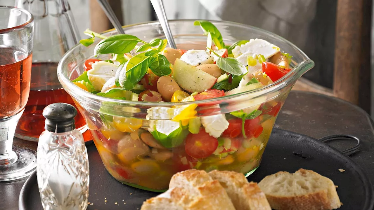 Tomaten-Bohnen-Salat mit Schafskäse