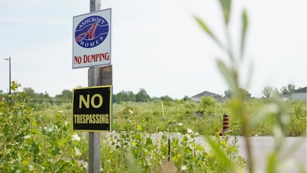 Stalled Orléans development reaches deal after dispute that's left homeowners locked out