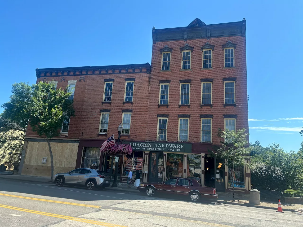 Did car dealerships and paper mills ever exist in downtown Chagrin Falls? Take the Chagrin Falls Historical S