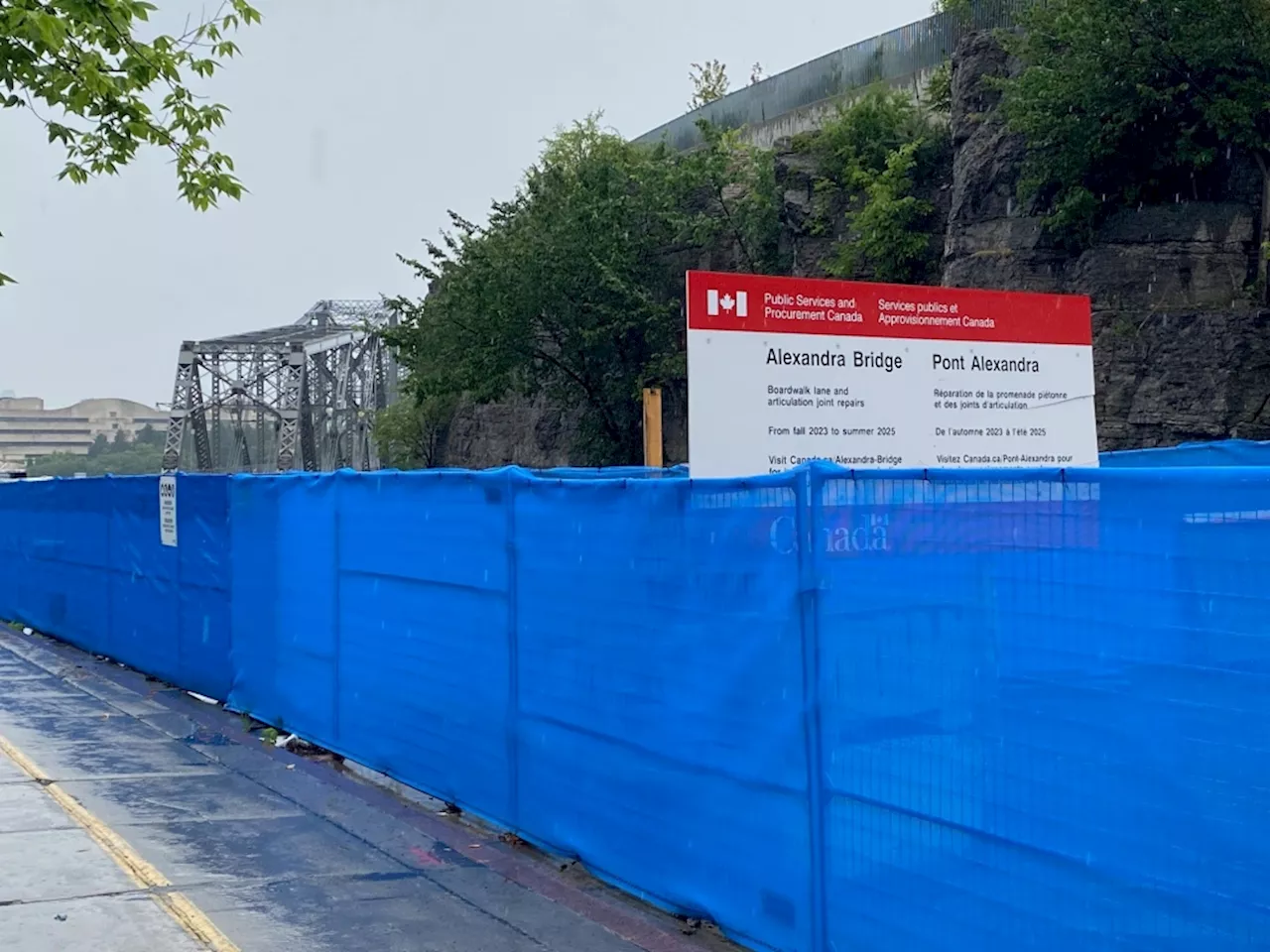 Federal government on track to demolish Alexandra Bridge, as advocates push to preserve it