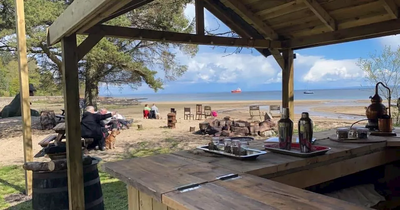 The seaside Scottish island village with hidden 'Caribbean' waterfront beach bar