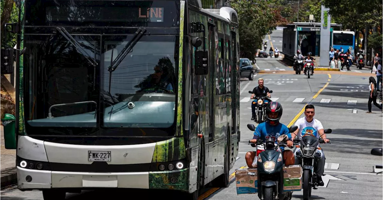 Reforzarán controles en la 45 de Manrique tras reclamos de conductores del Metroplús