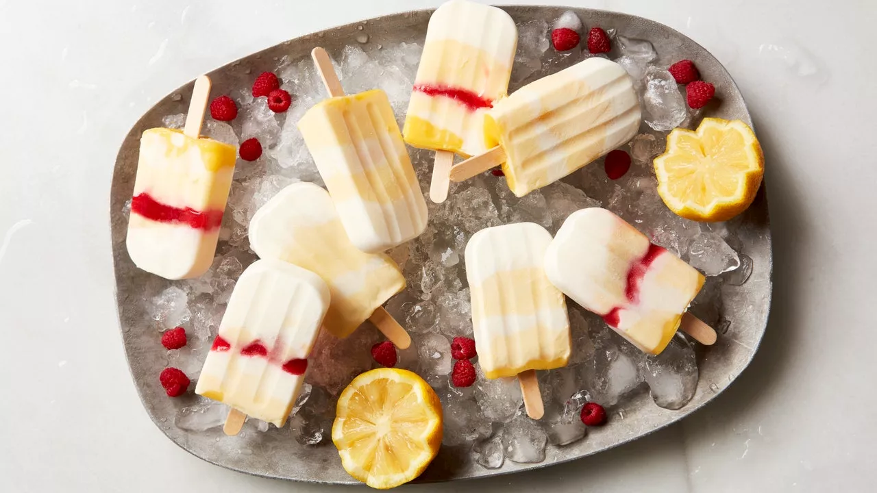 Make 4-Ingredient Frozen Yogurt Ice Pops in 15 Minutes