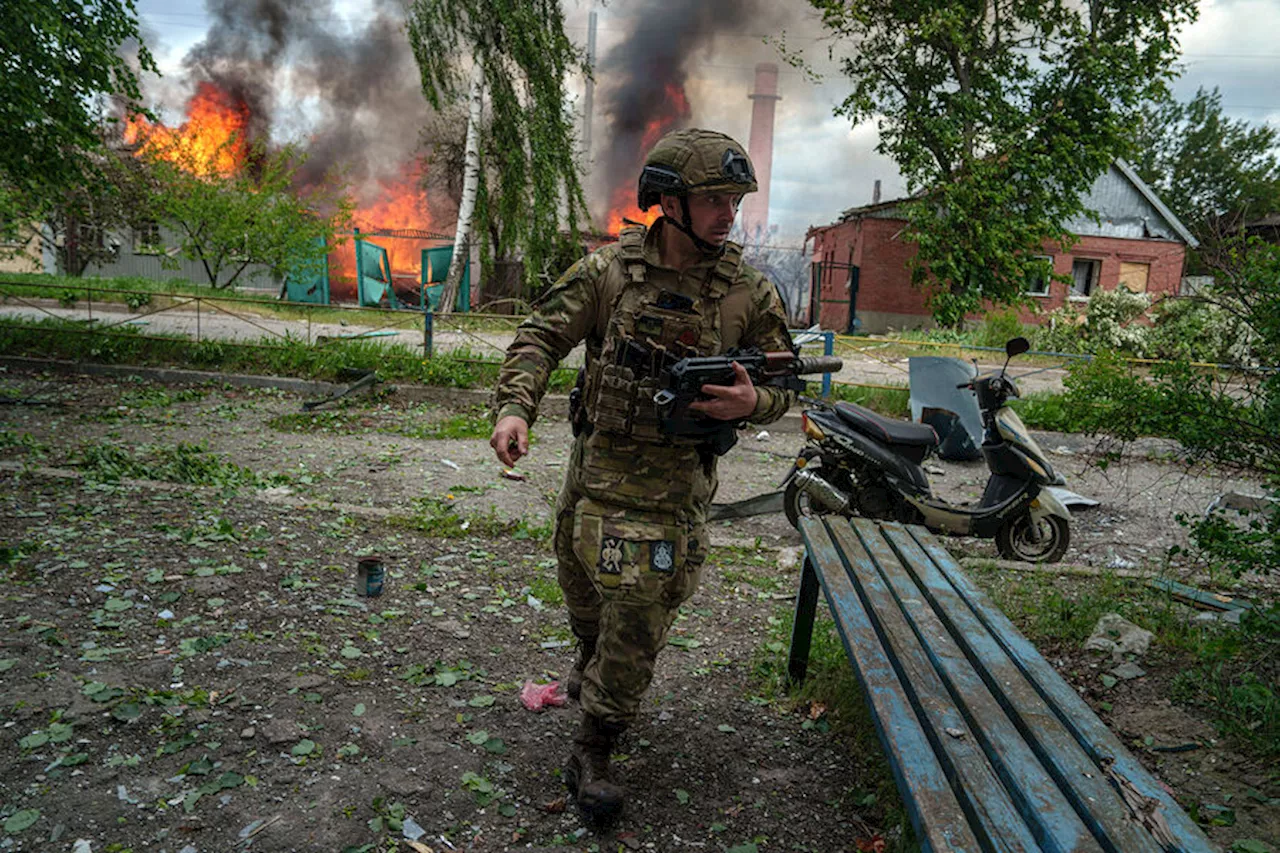 Военный эксперт рассказал о продвижении российских сил вдоль Северного Донца