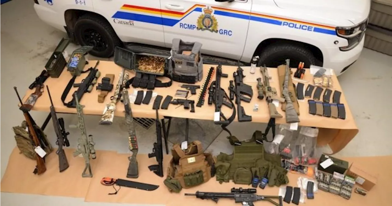 Many guns seized at Coutts border blockade are used for hunting: defence