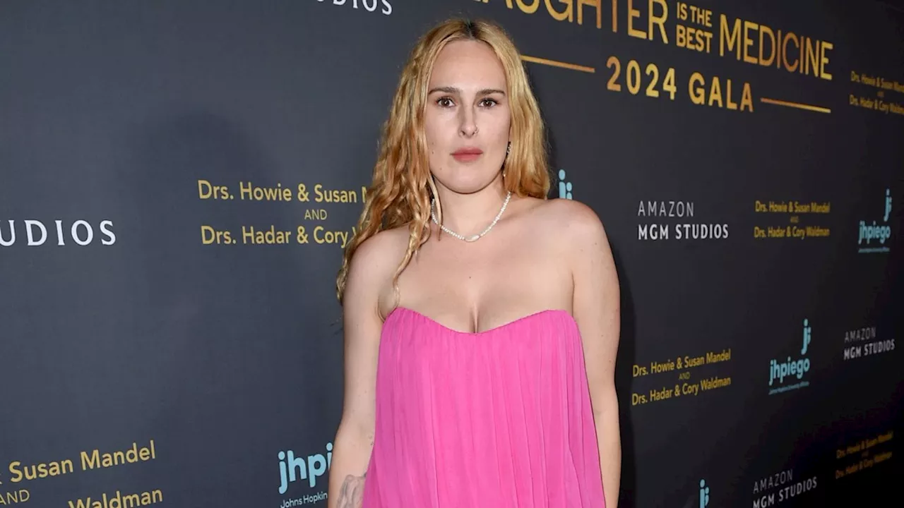 Rumer Willis poses with daughter Louetta, one, in heartwarming photos