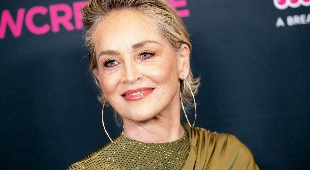 Sharon Stone: «Ho avuto un'esperienza di morte e poi mi hanno riportata indietro. Dopo l'ictus mi hanno sottra