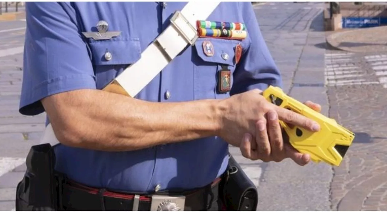 Trento, carabinieri usano il taser contro un uomo in stato di agitazione: morto dopo un arresto cardiaco