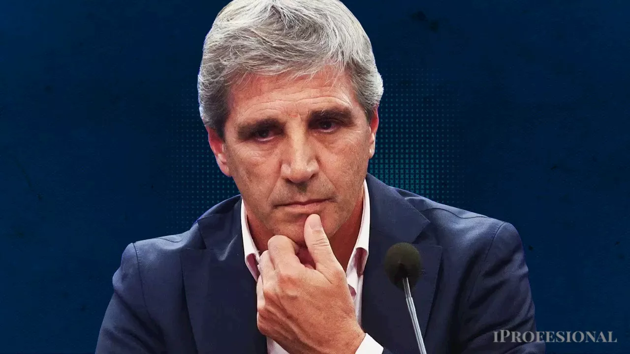 Luis Caputo consolida su poder en una cartera clave para Javier Milei