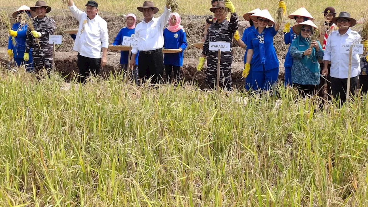 Mentan Andi Amran Kunjungi Lampung: TNI AL Sudah 'Curi Start' Program Presiden Terpilih