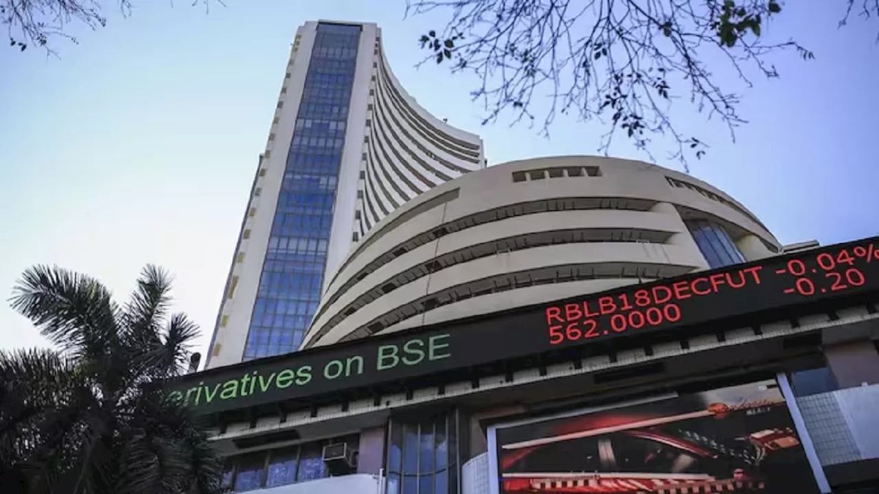 Stock Market: शेयर बाजार में उछाल के बाद भारी गिरावट, 900 अंक तक फिसला सेंसेक्स