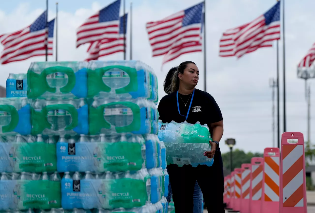 Millions in Houston coping with power outages from storm Beryl amid searing heat: ‘bad, bad, bad’